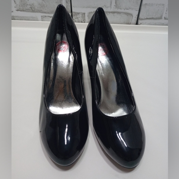 Women’s Heels Red Circle Black Pointy Pumps 10M - Picture 2 of 15